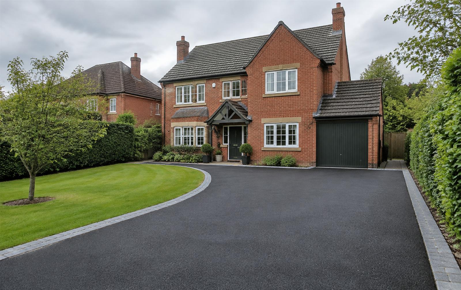 Tarmac Driveways